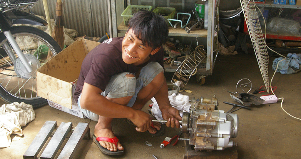 fondation charruau cambodge ieme annee de formation professionnelle dans le village de khla kaun thmei